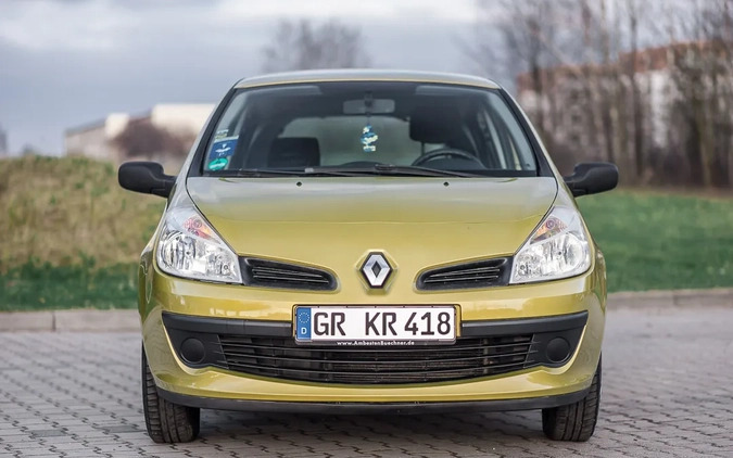 Renault Clio cena 12999 przebieg: 98453, rok produkcji 2006 z Nowy Dwór Gdański małe 667